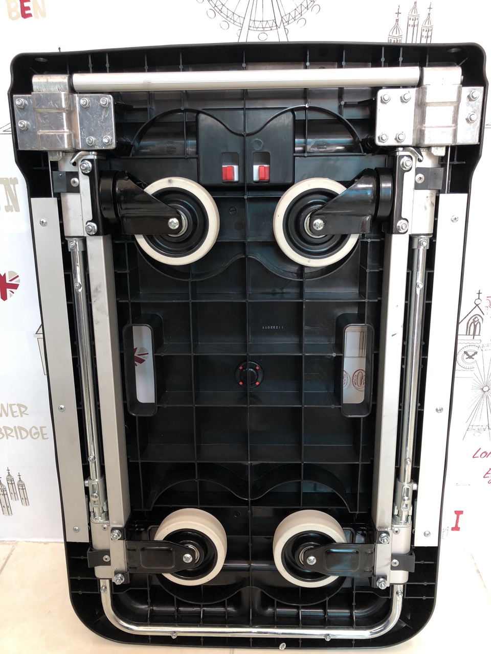 Xe đẩy hàng 4 bánh gấp gọn