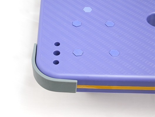 4 góc sàn được bọc cao su