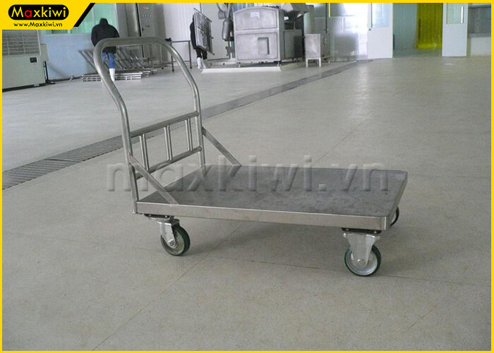 Xe đẩy hàng nhôm được dùng nhiều trong sản xuất và sinh hoạt