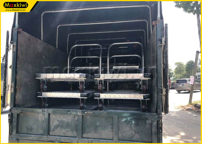 Xe đẩy hàng tải trọng lớn được sử dụng rộng rãi trong nhiều KCN