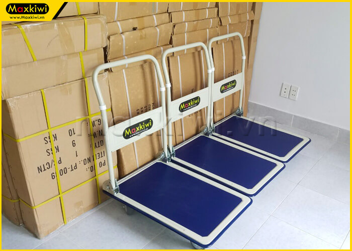 Có nên lựa chọn xe đẩy hàng thép ?