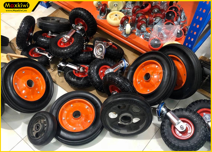 Mẫu bánh xe đẩy hàng nhựa thông dụng