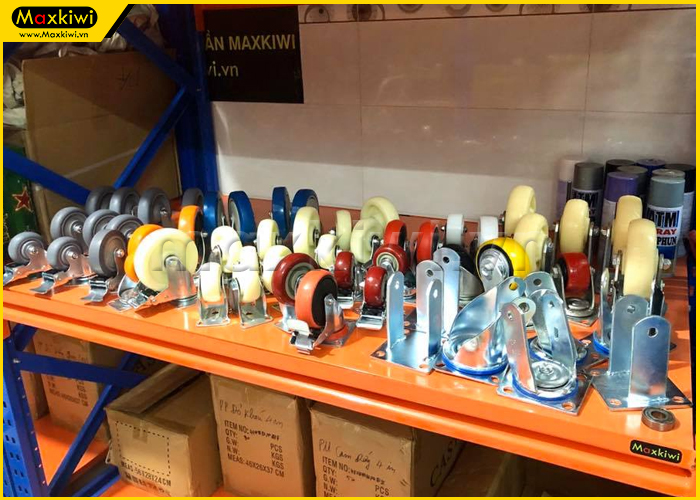 Mẫu bánh xe đẩy hàng có khóa